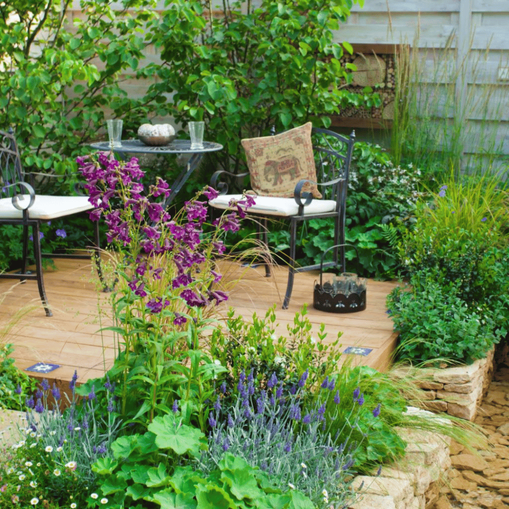 Outdoor entertaining with small space gardening. – Planted Places